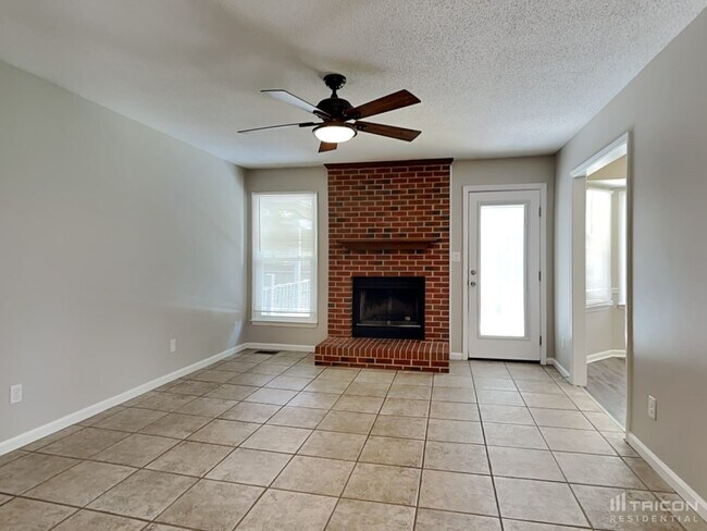 Foto del edificio - 3336 Castlegate Dr