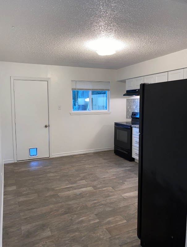 Foto del edificio - 402 Randy Blvd