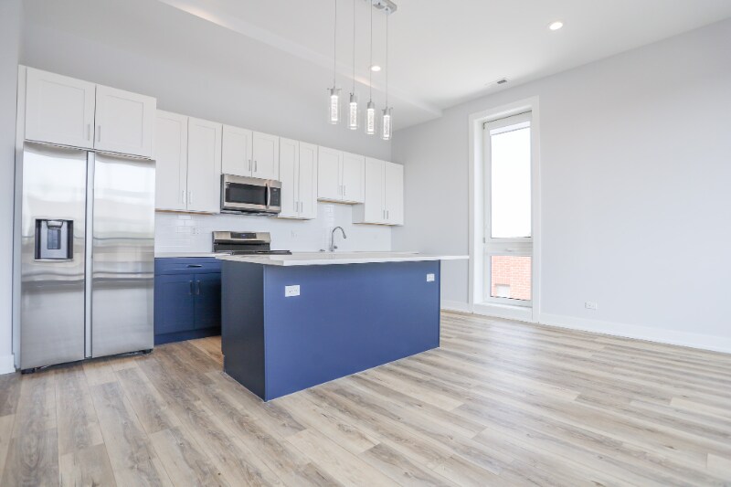 Photo - 2402 W Carmen Ave