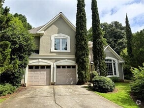 Building Photo - 2046 Beaumont Ln