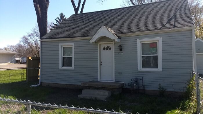 Primary Photo - Nice remodeled 2 bedroom house