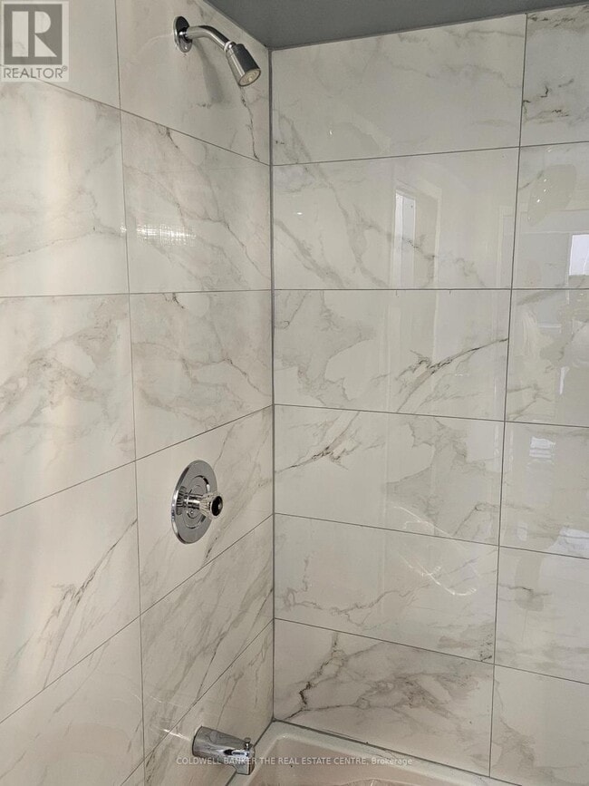 Building Photo - 3 Baxter Crescent