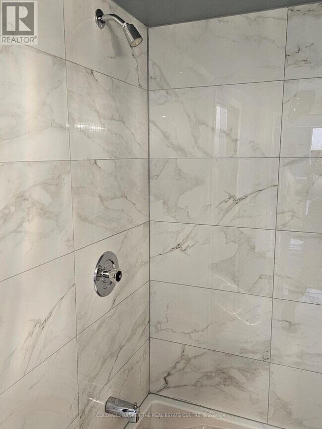 Photo du bâtiment - 3 Baxter Crescent