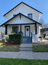 Building Photo - 2677 NW Arnold Way