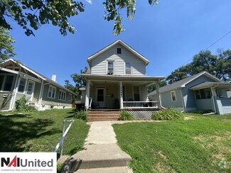Building Photo - 2404 S Cedar St
