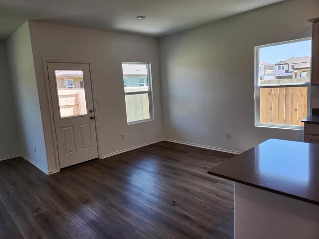 Building Photo - 1732 Catahoula Dr