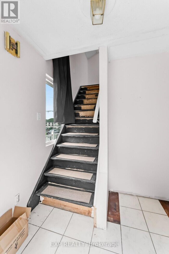 Photo du bâtiment - 4124 Terrace Ave