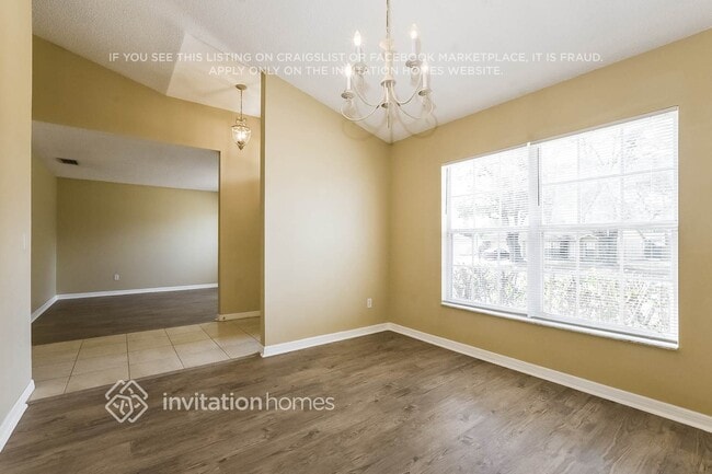 Building Photo - 1450 Lodge Terrace