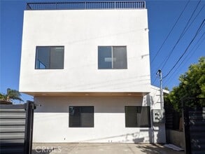 Building Photo - 3139 Carter Ave