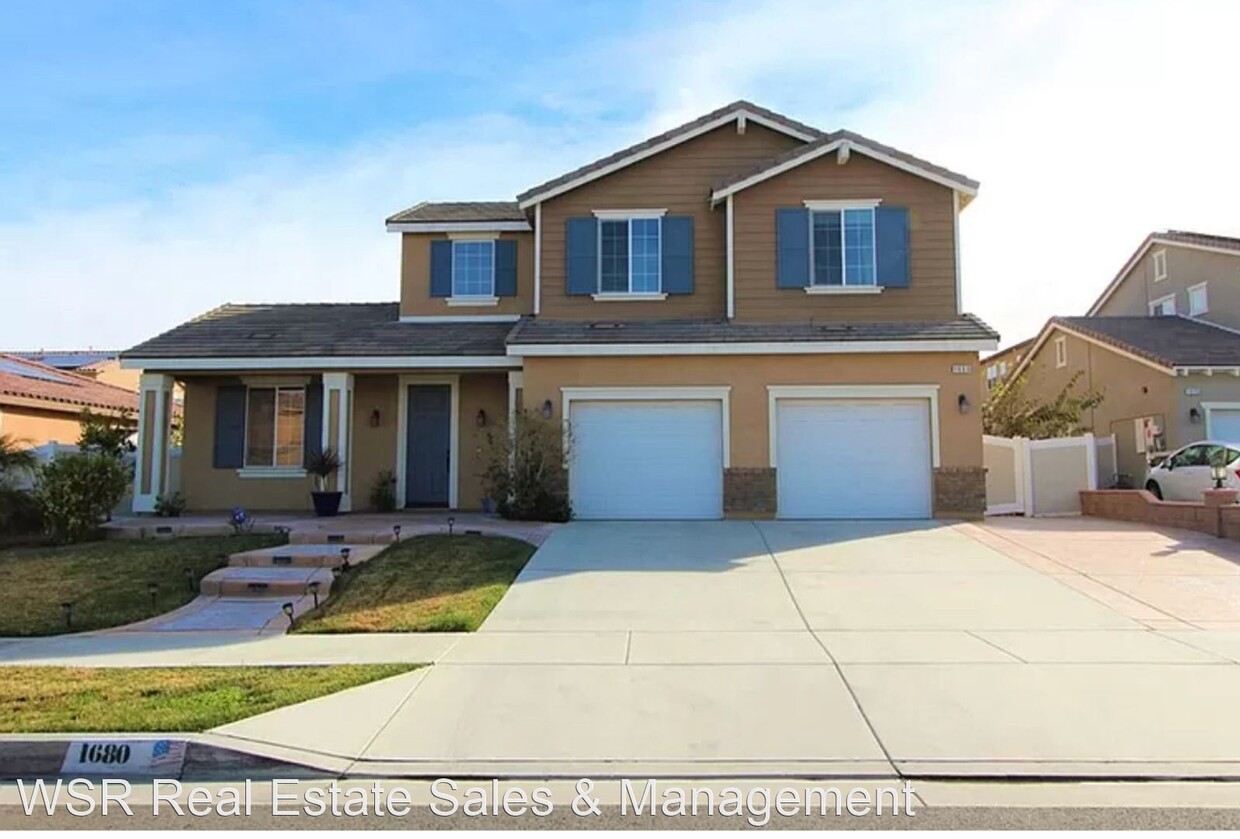 Primary Photo - 5 br, 4 bath House - 1680 Taylor Ct.
