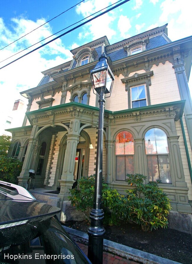 Building Photo - 438 State Street