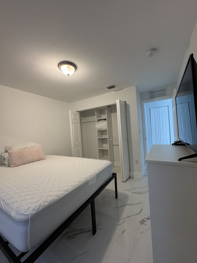 Foto principal - 16363 SW 61st Ln