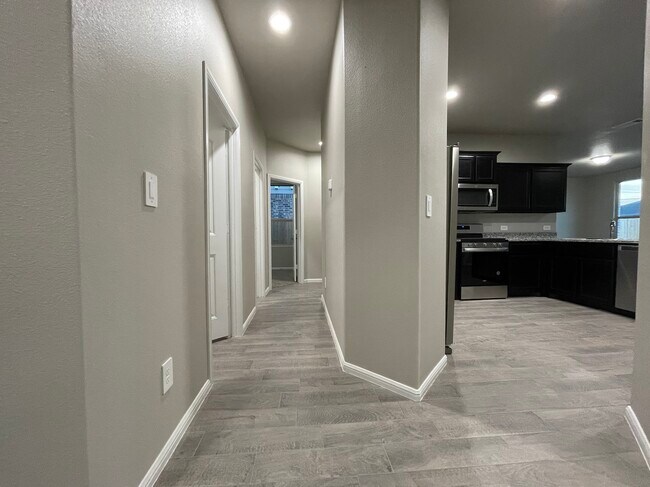 Foto del edificio - 7010 Harrall Ranch Rd