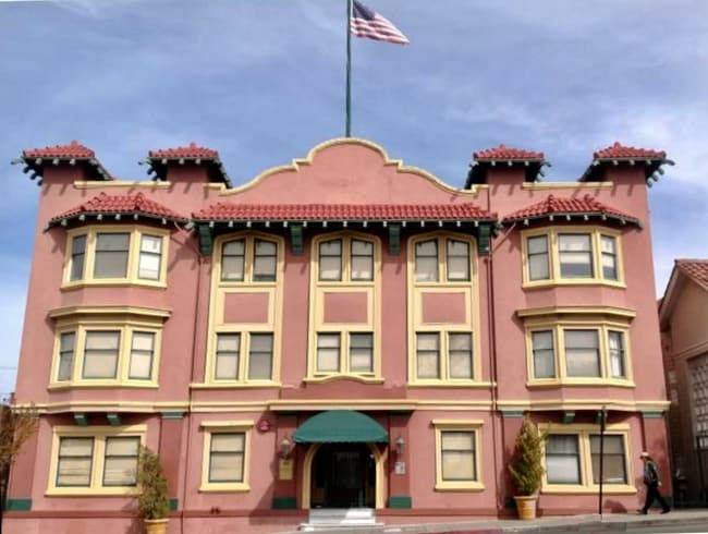 Duchess of Windsor Apartments - 524 Georgia St