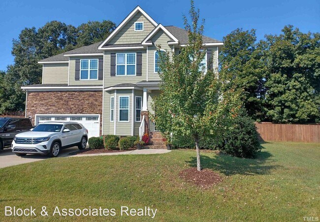 Building Photo - 3 br, 2.5 bath House - 45 Twin Leaf Circle