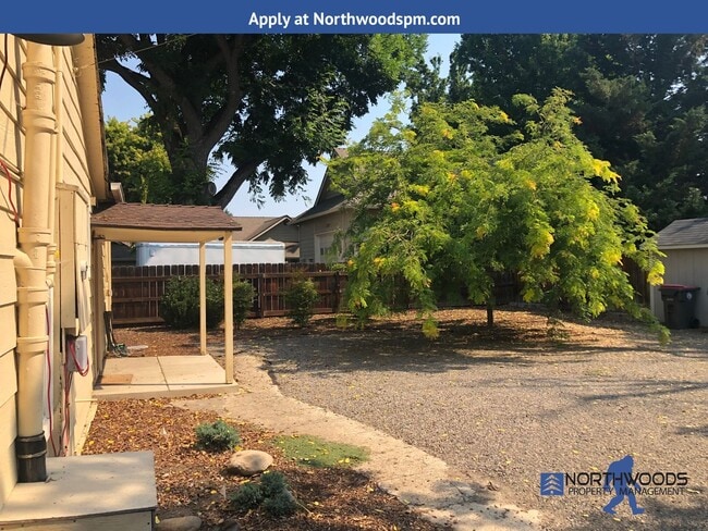 Foto del edificio - Nice cottage style home - 2 bed 1 bath