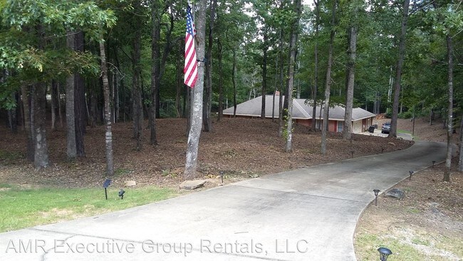 Building Photo - 507 Rosewood Dr