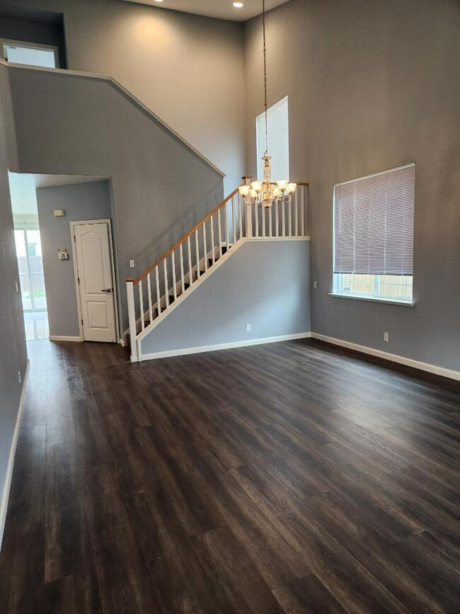 Building Photo - 8205 Grisham Way