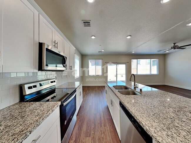 Foto del edificio - 82 Bonny Lake Ct