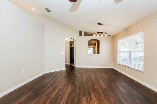 Foto del edificio - 18530 Kentisbury Ct