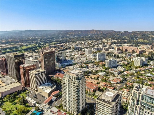Building Photo - 10800 Wilshire Blvd