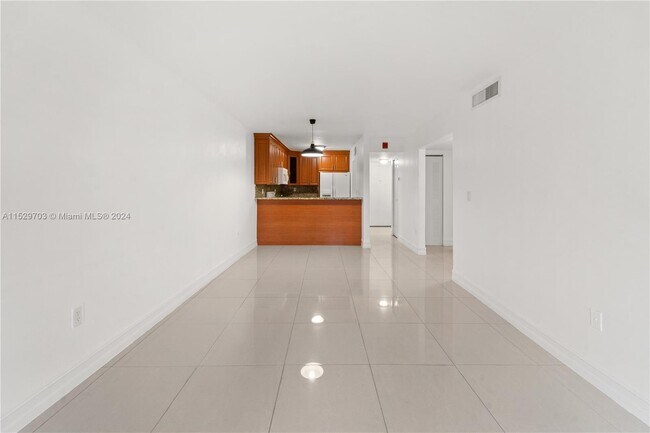 Building Photo - 8990 SW 24th St