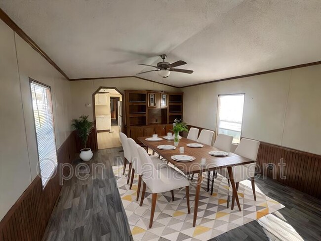 Building Photo - 17481 Orange Grove Rd