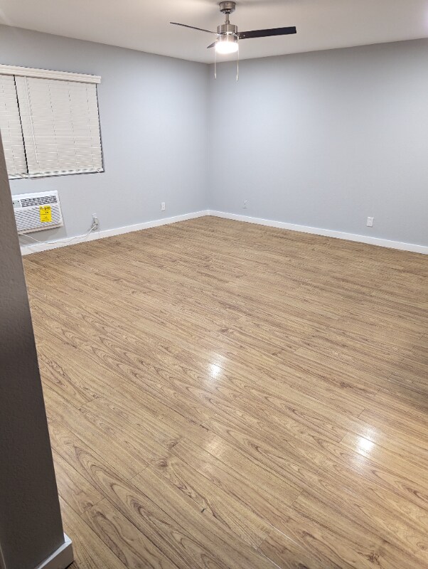 Foto del edificio - 7014 Lanewood Ave