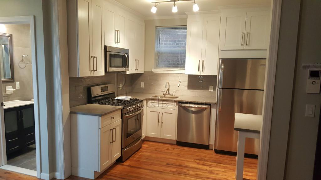 Primary Photo - 2552 31st St