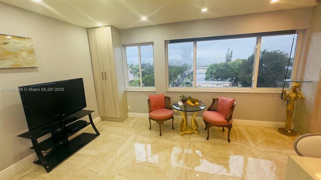 Foto del edificio - 329 SE 3rd St