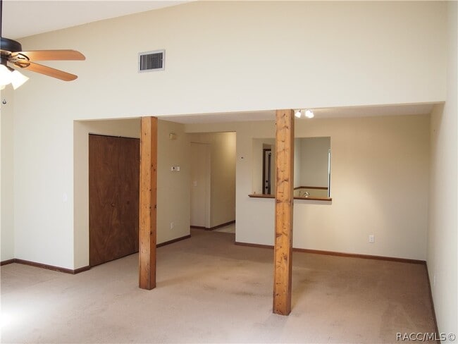 Foto del edificio - 210 Talmage Ave