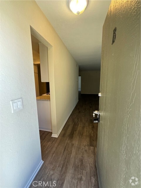Building Photo - 16841 Lynn Lane
