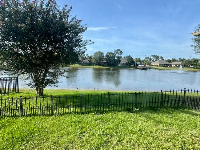 Foto del edificio - 87 Whispering Lake Dr