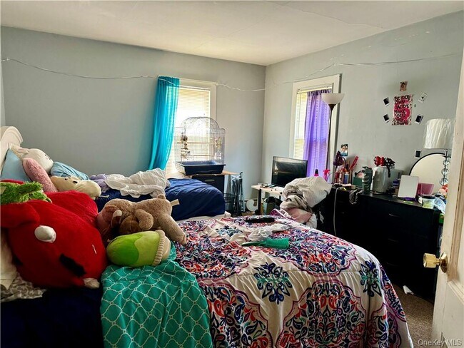 Foto del edificio - 19 Bloomingburg Rd