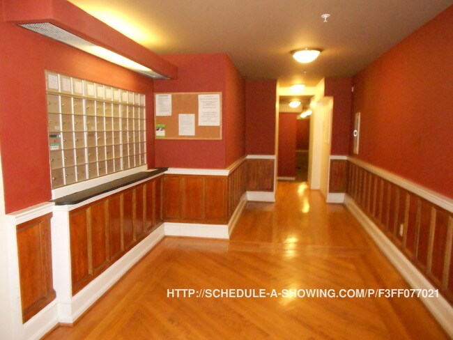 Building Photo - 1714 Park Ave