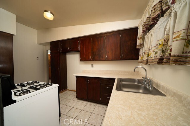 Foto del edificio - 1738 W Raymar St
