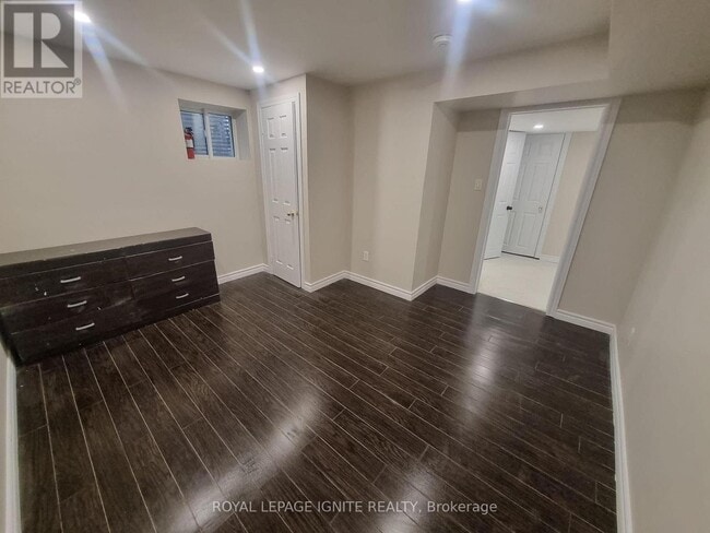 Building Photo - 2524 Bandsman Cres