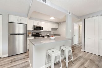 Interior Photo - Oakwood Park Apartments