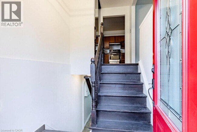Photo du bâtiment - 126 McCraney St W