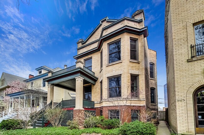 Building Photo - 5415 N Magnolia Ave
