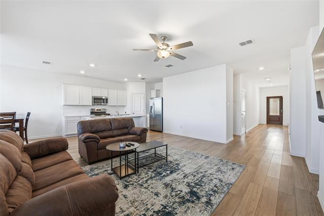 Foto del edificio - 216 Post Oak St