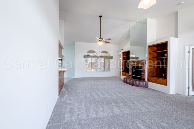 Building Photo - 3 Bedroom + Office, 2 Bath Home with Solar...