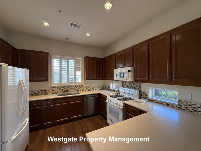 Foto del edificio - 1920 Winchester Ln