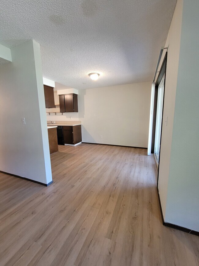 Dining Room - 14801 132nd Ave E