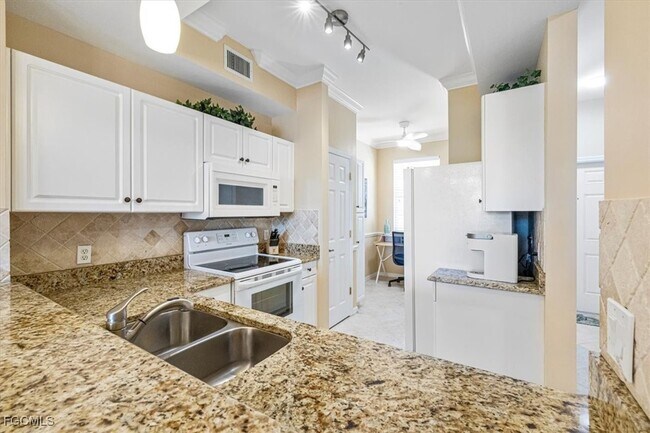 Building Photo - 14571 Legends Blvd N