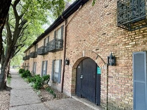 Building Photo - 525 Heights Blvd