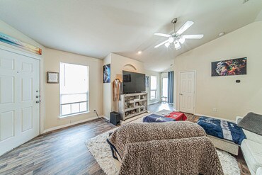 Building Photo - 11824 Bobcat Dr