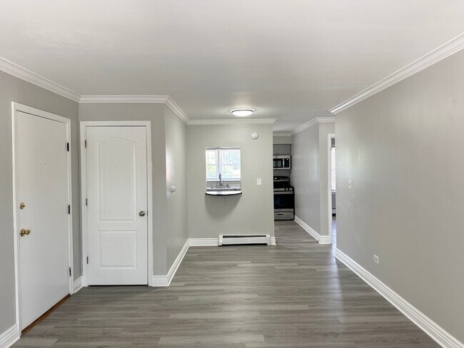 Foto del edificio - 3400 Maple Ave