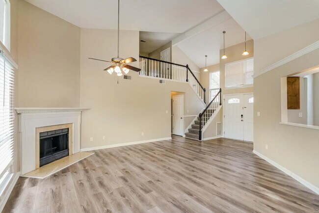 Building Photo - 102 Summerwood Ct