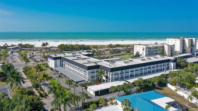 Building Photo - 5600 Beach Way Dr